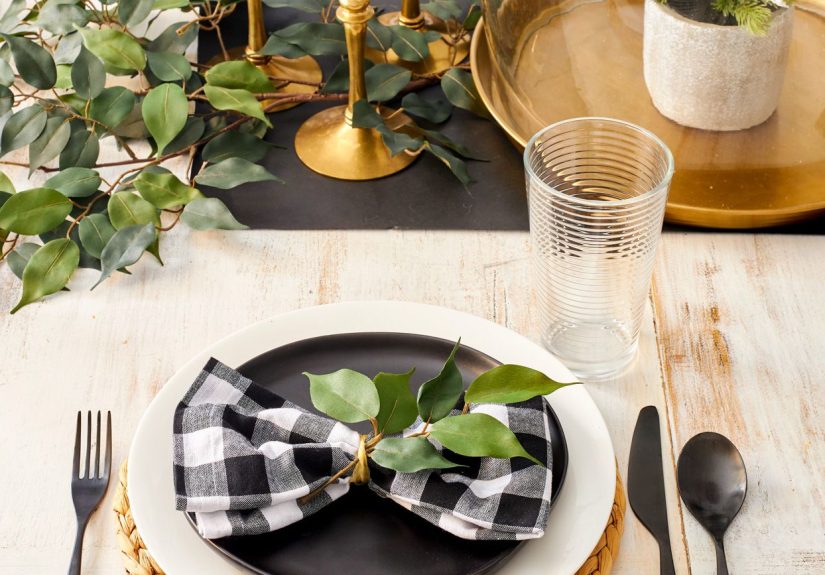 25 Easy Fall and Christmas Decorations for a Season-Long Festive Feel