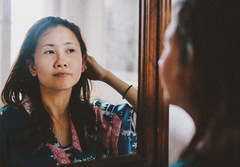 Small bumps on forehead: Causes and how to get rid of them