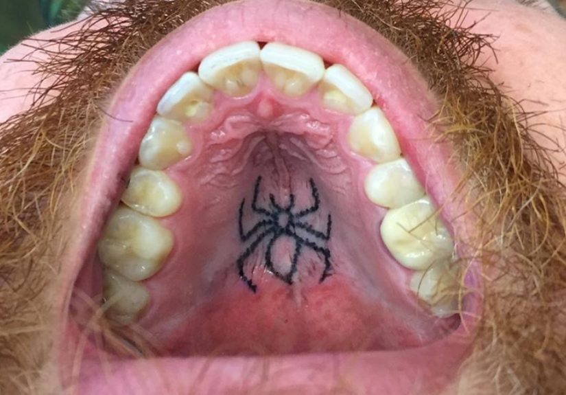 This Tattoo Artist Uses Unconventional Body Parts As His Canvas, Here Are His 23 ‘Secret’ Tattoos On The Roof Of The Mouth