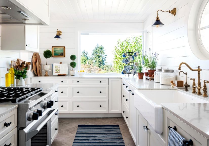 How to Clean Kitchen Cabinets, Including Tough Grease Stains