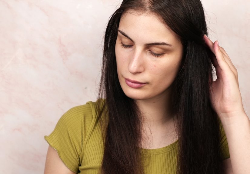 How to Straighten Curly Hair: 14 Steps