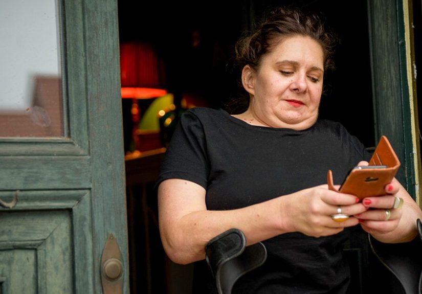 Living with a Chronic Illness Can Be Isolating  These 4 Tips Can Help