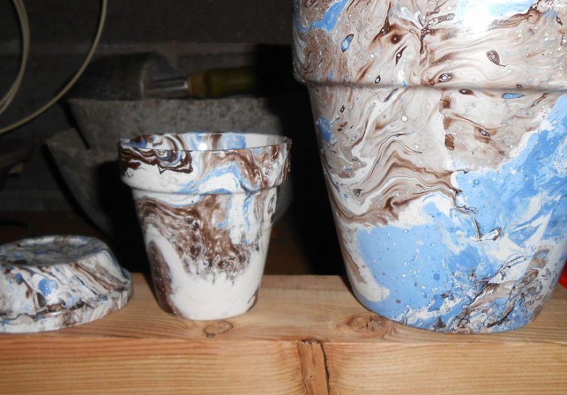 Marbling Flower Pots With Spray Paint