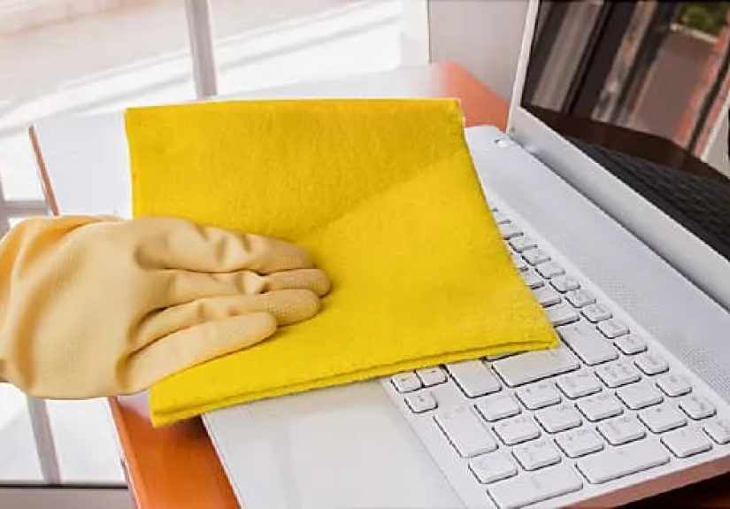 My Allergies Bother Me at Work. What Can I Do?