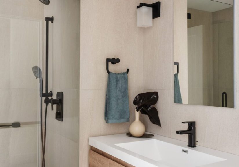 Small Bathroom Remodel Cost: 2025 Price Guide