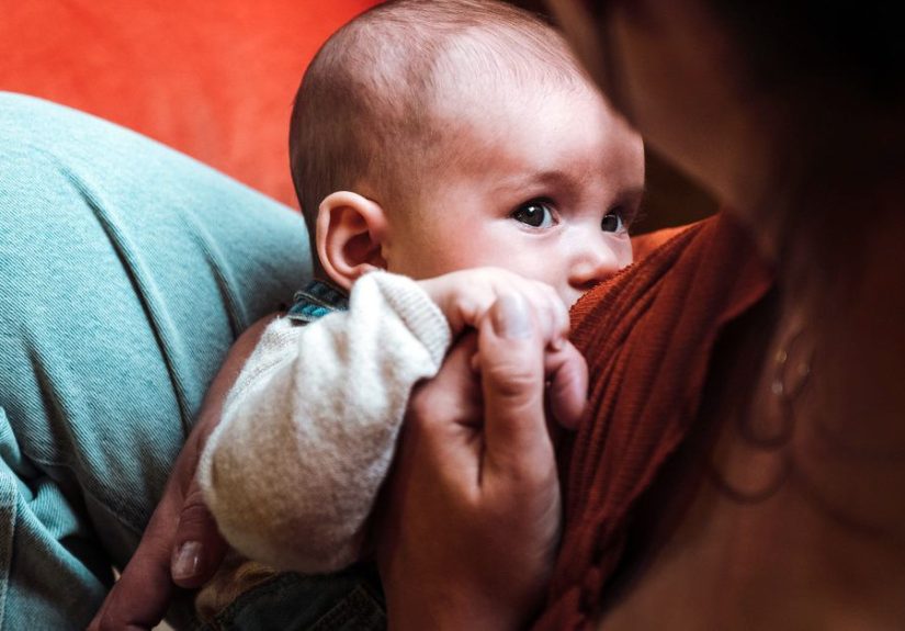11 Benefits of Breastfeeding for Both Mom and Baby