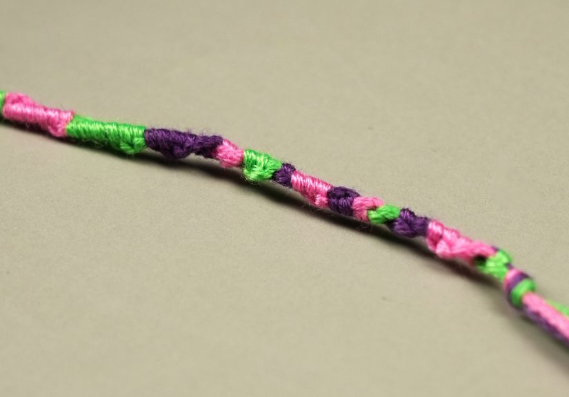 3 Ways to Make Bracelets out of Thread