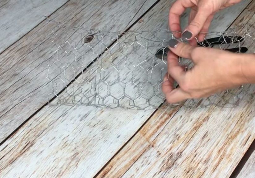 5 Easy Rustic Farmhouse Chicken wire Decor Ideas DIY