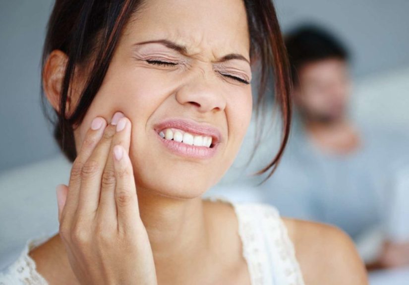 Broken or Dislocated Jaw: Causes, Symptoms, and Treatment