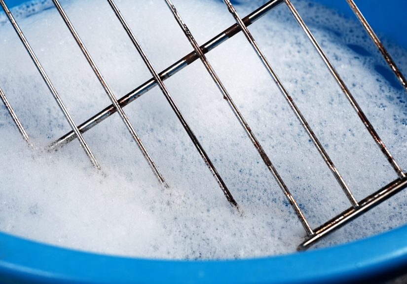 How to Clean Your Oven Without Chemicals: Natural Methods