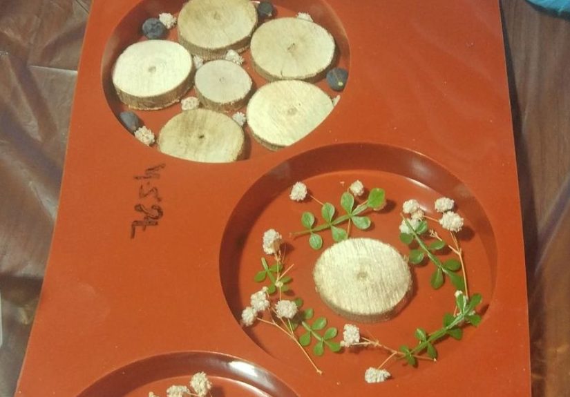How to Make Epoxy DIY Flower Coasters