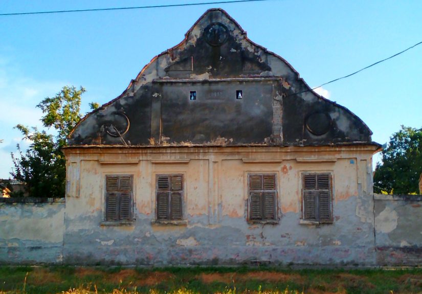 I Photograph Old Houses At My Countryside, To Capture Their Charm And Tranquility Of The Old Banat