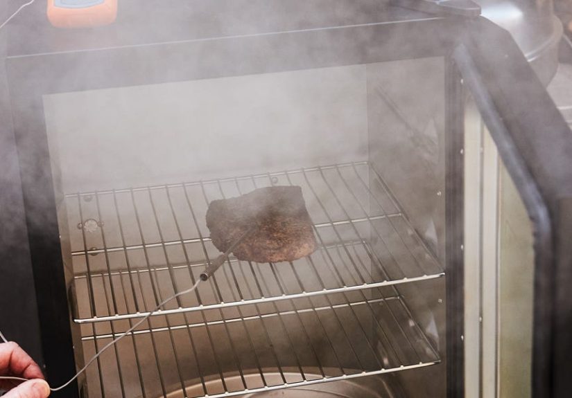 The 7 Best Electric Smokers of 2025 - Electric Smoker Reviews