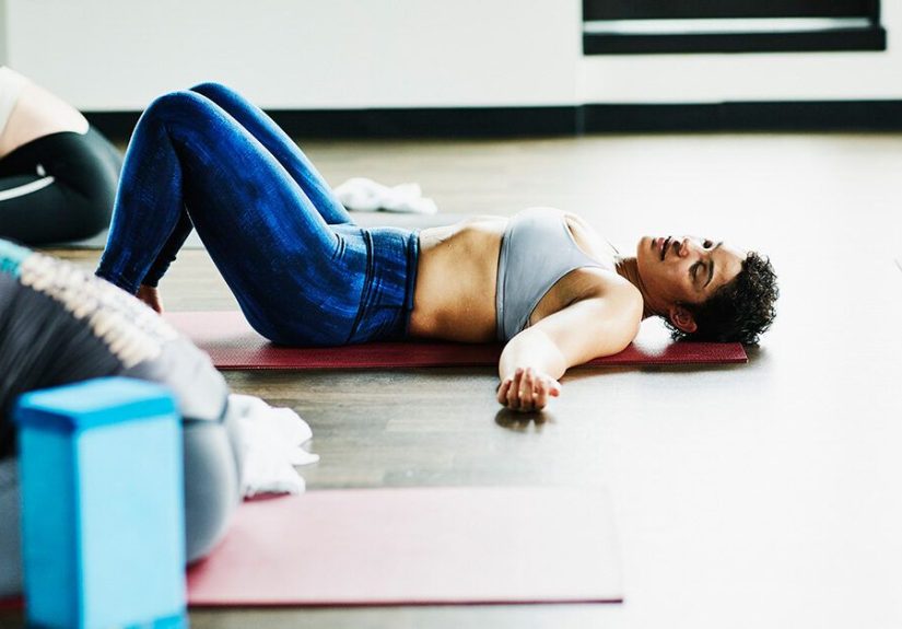 8 estiramientos simples para aliviar el dolor lumbar