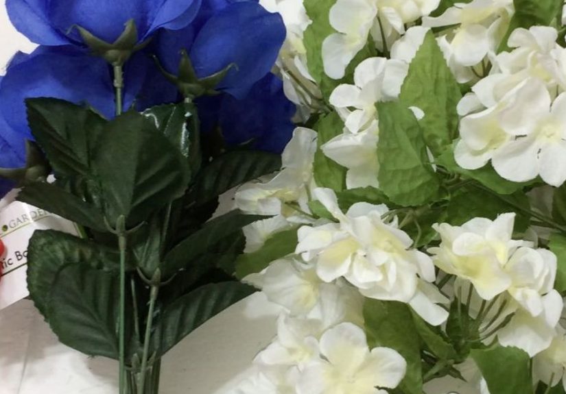 How to Make a Patriotic Floral Wreath