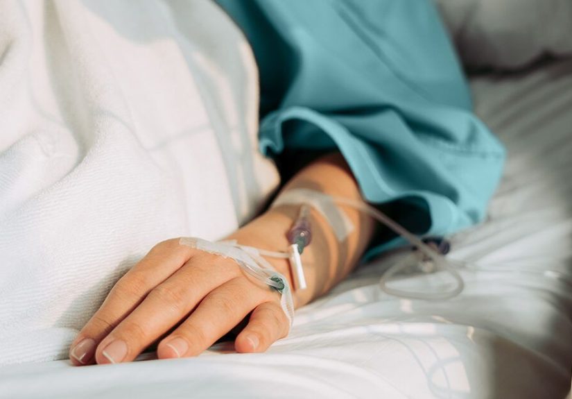MRSA Pneumonia: Causes, Complications, Treatment, and Outlook