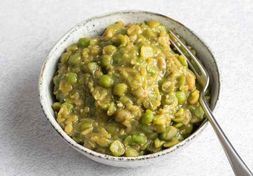 Traditional British Mushy Peas Recipe