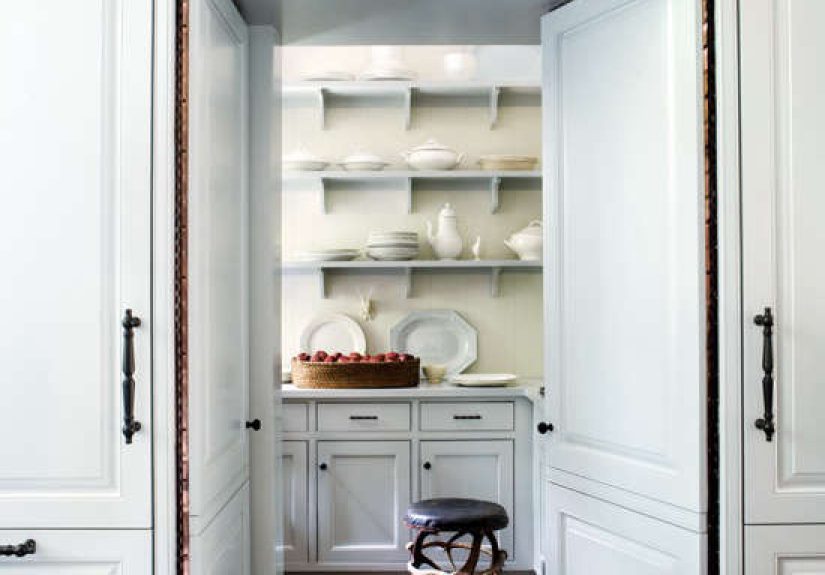 Design Sleuth: Elegant Piano Hinges