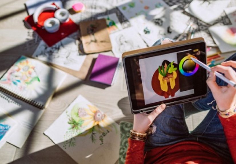Four Important Factors to Consider When Teaching Visual Arts Online