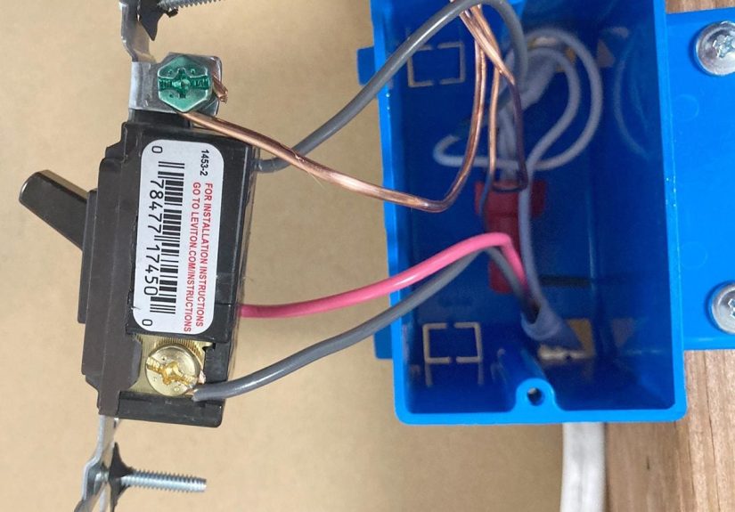 How to Connect Wires to a Receptacle and a Switch