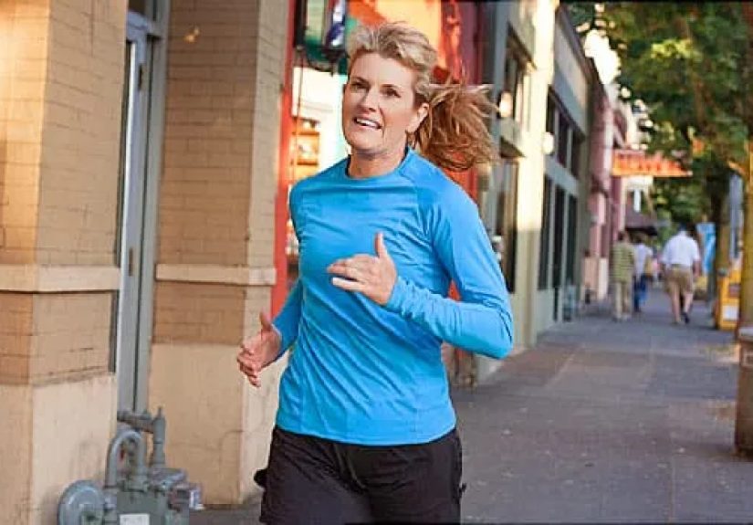 Living With COPD: Breathing, Quit Smoking, Eating, and More Tips