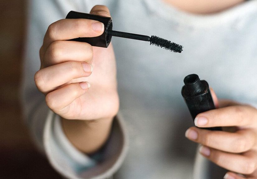 Mascara Allergy: What You Need to Know