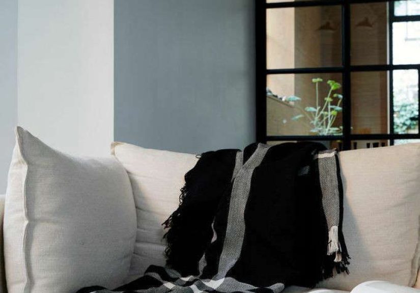 Monochromatic Plaid Blanket